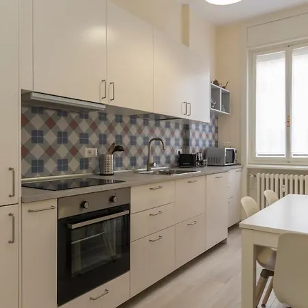 Joivy Modern 2bed Flat With Balcony, 250m From M5 Foppa And M2 Sant'agostino * Milan
