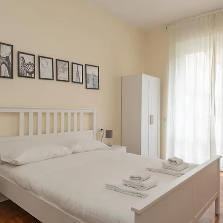 Joivy Modern 2bed Flat With Balcony, 250m From M5 Foppa And M2 Sant'agostino Apartment *
