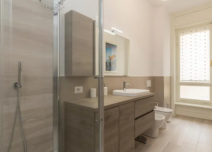 Joivy Modern 2bed Flat With Balcony, 250m From M5 Foppa And M2 Sant'agostino Apartament *
